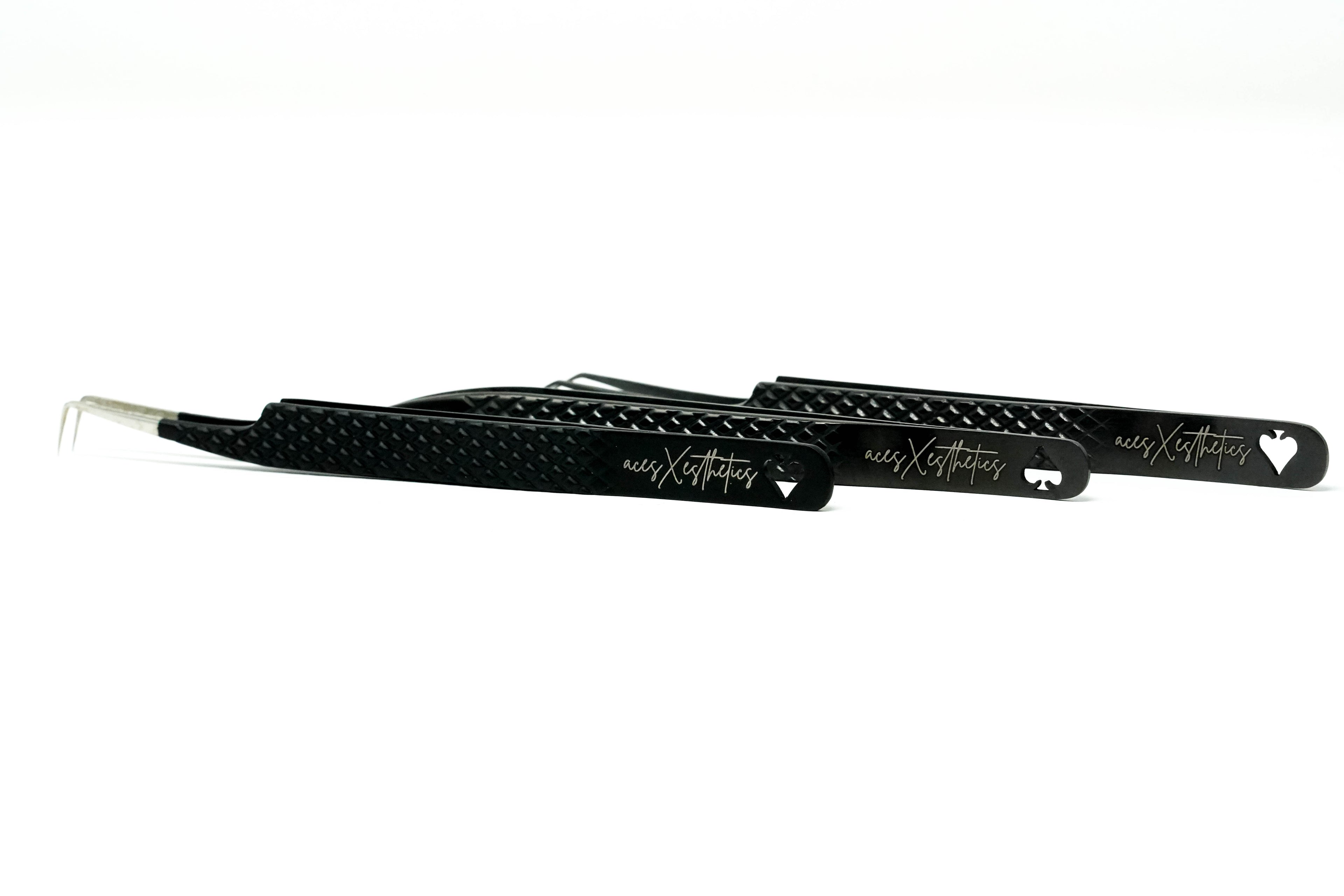 The Curved Tweezer
